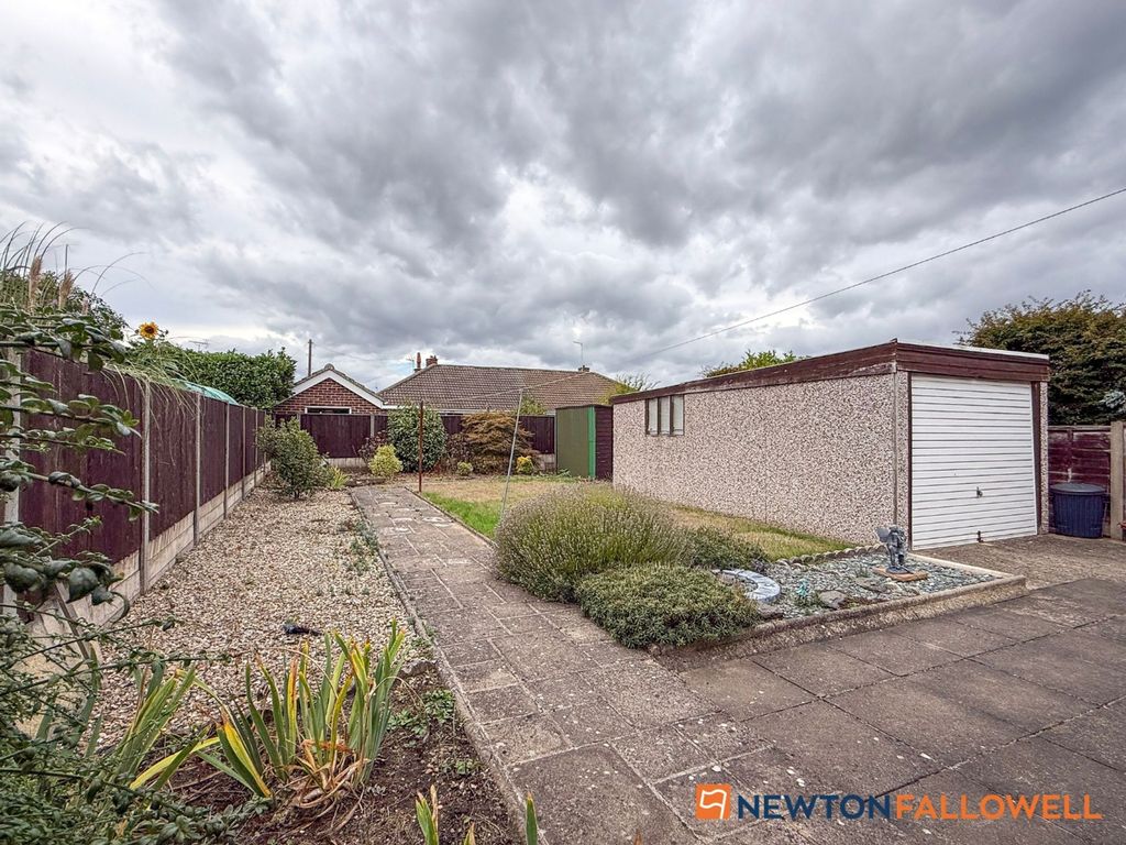 Property photo 3 of 16 Rear Garden 1