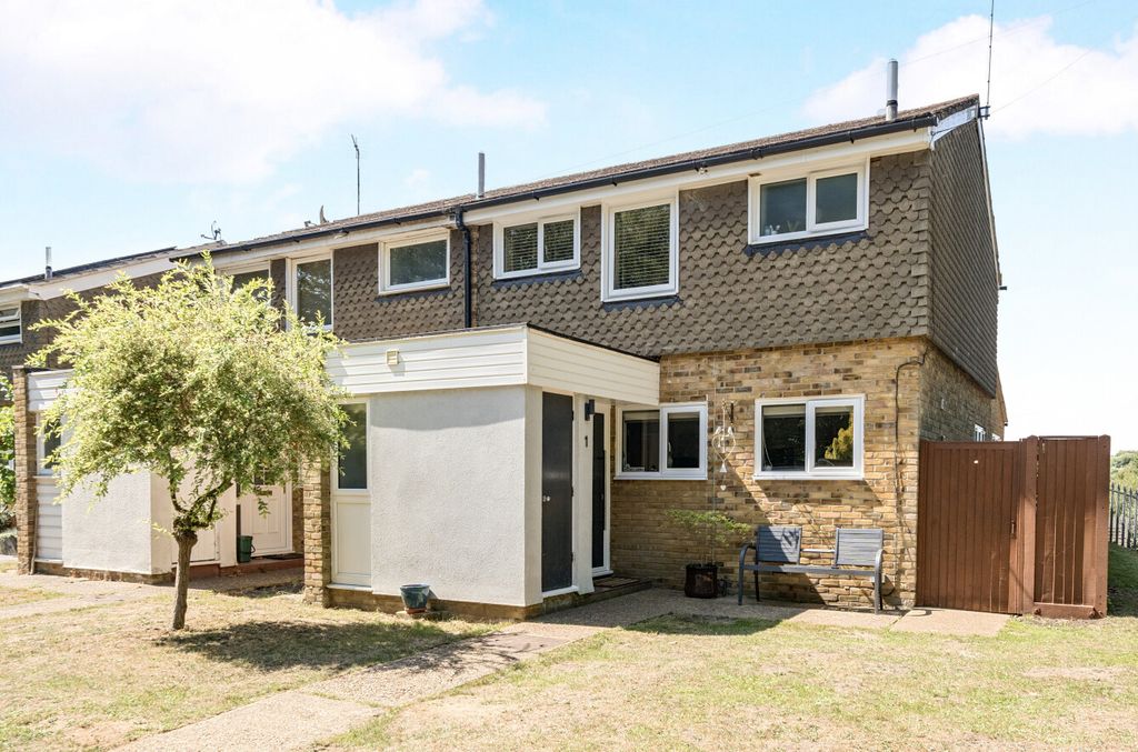 Property photo 1 of 15 1324779-11-6899Df...