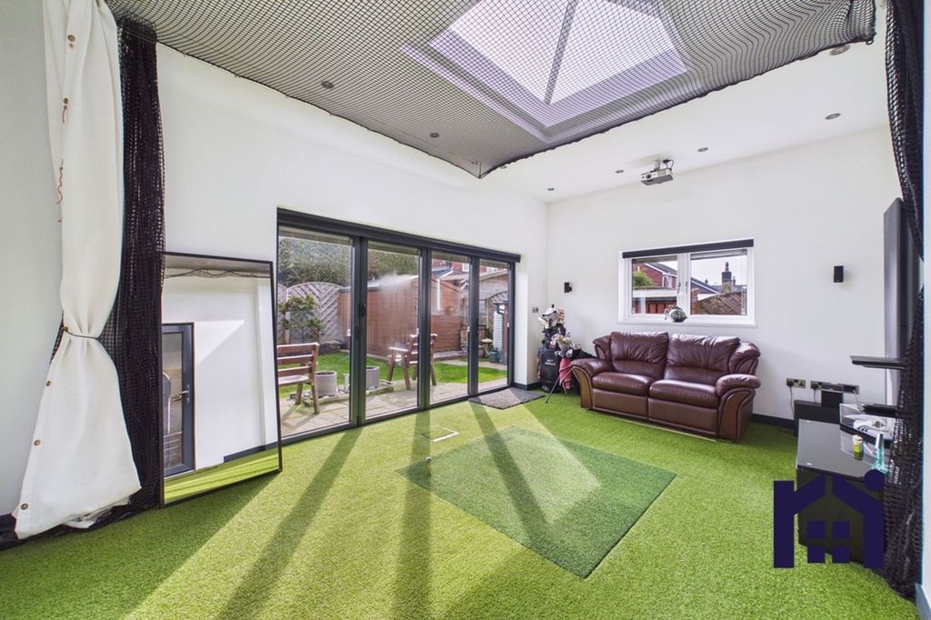 Property photo 2 of 30 Orangery