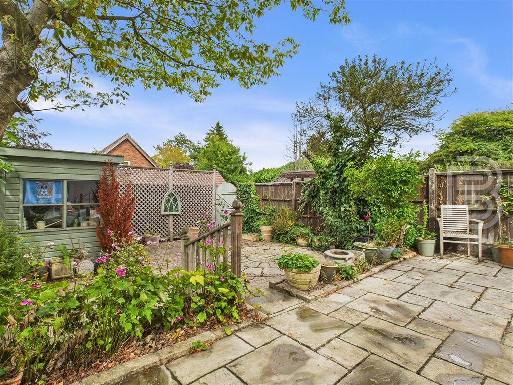 Property photo 2 of 22 Cam05587G0-Pr0041-Still010.Jpg