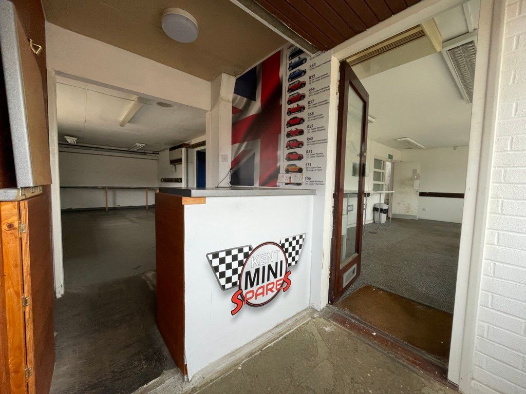 Property photo 2 of 14 Photo 5