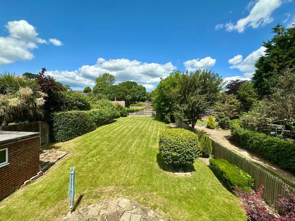 Property photo 2 of 19