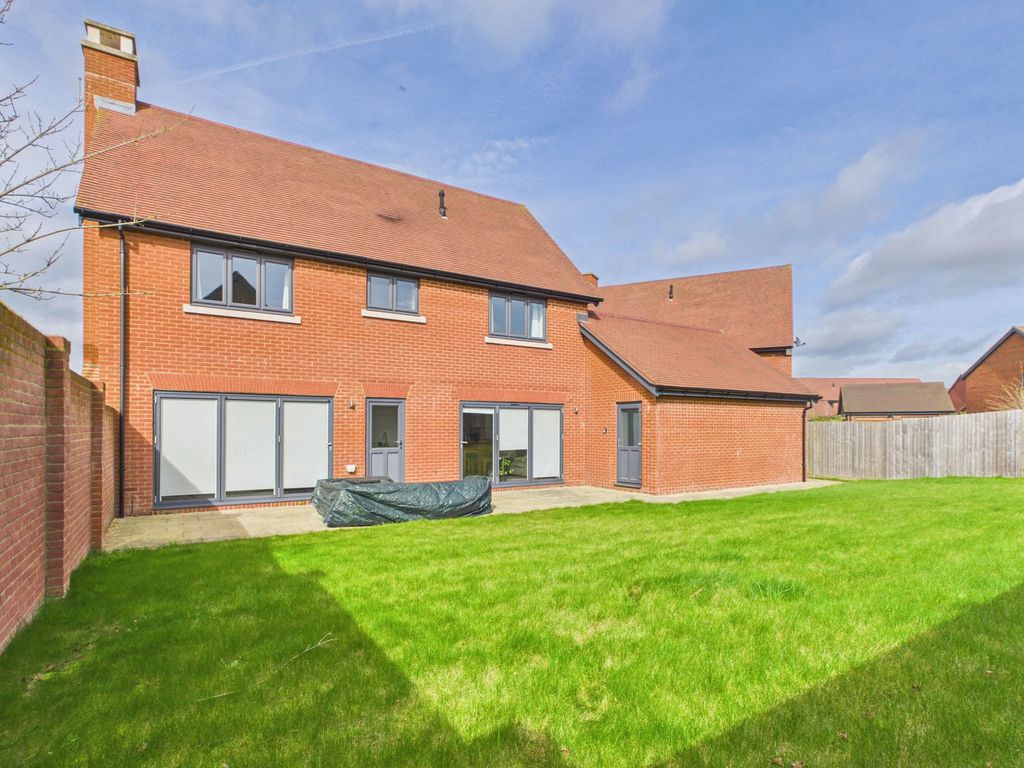 Property photo 2 of 13