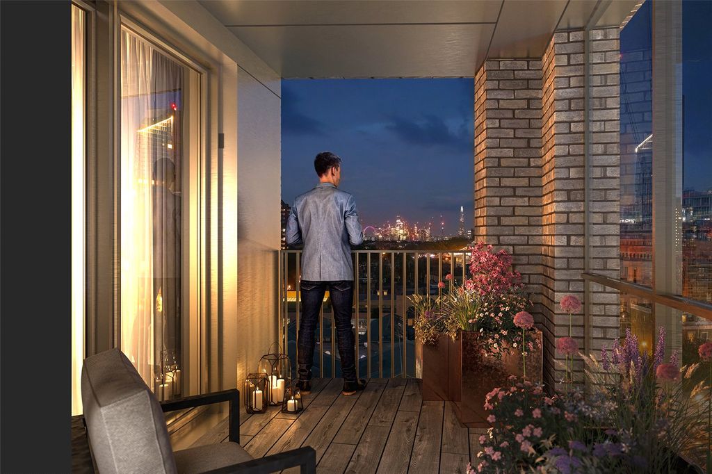 Property photo 2 of 16 Balcony