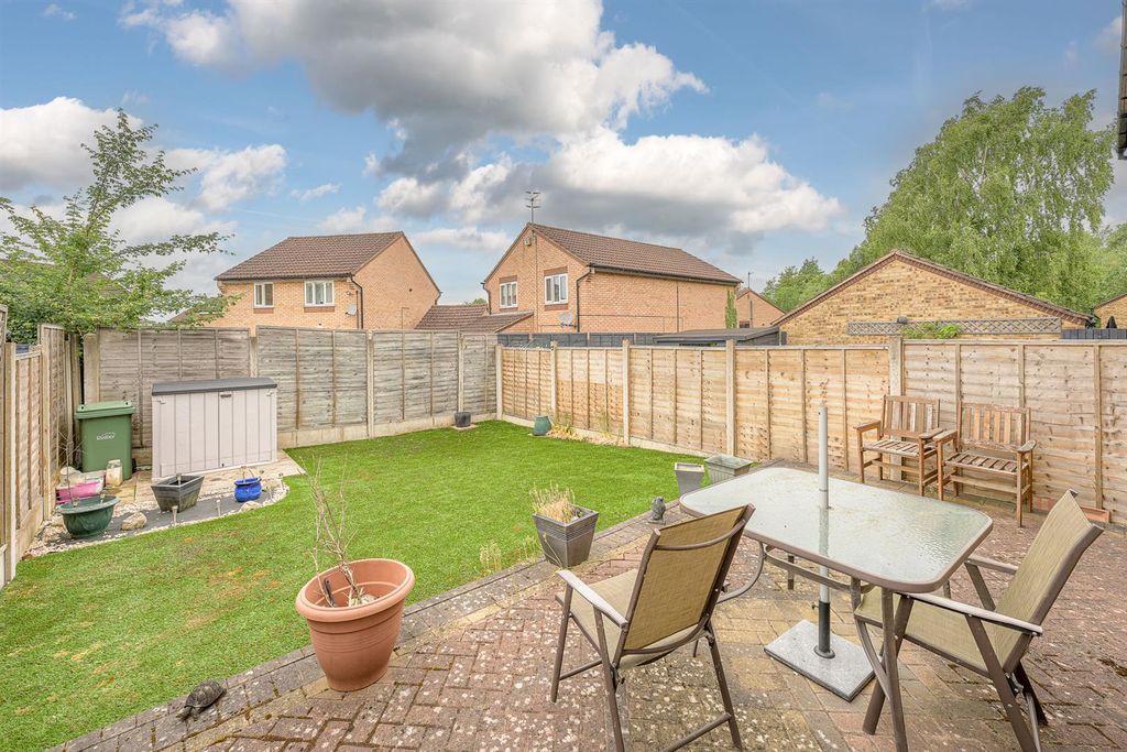 Property photo 2 of 18