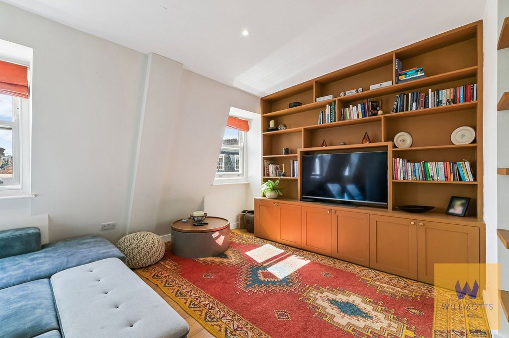 Property photo 3 of 16