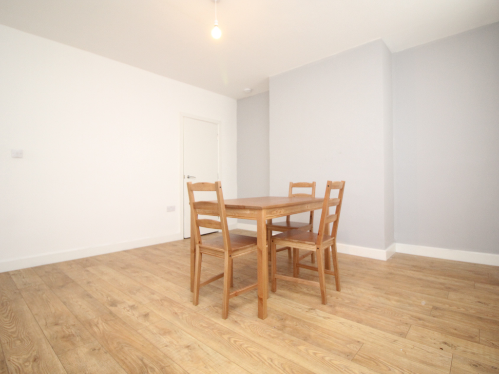 Property photo 3 of 19 4 - Dr.Jpg