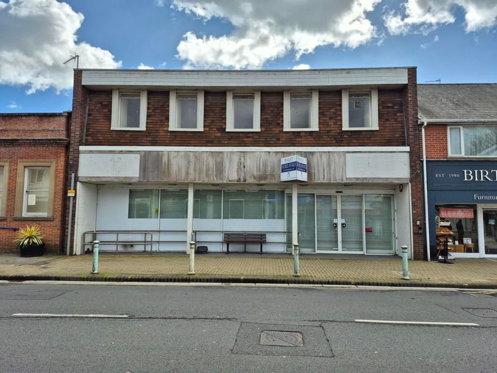 Property photo 1 of 11 Photo 13