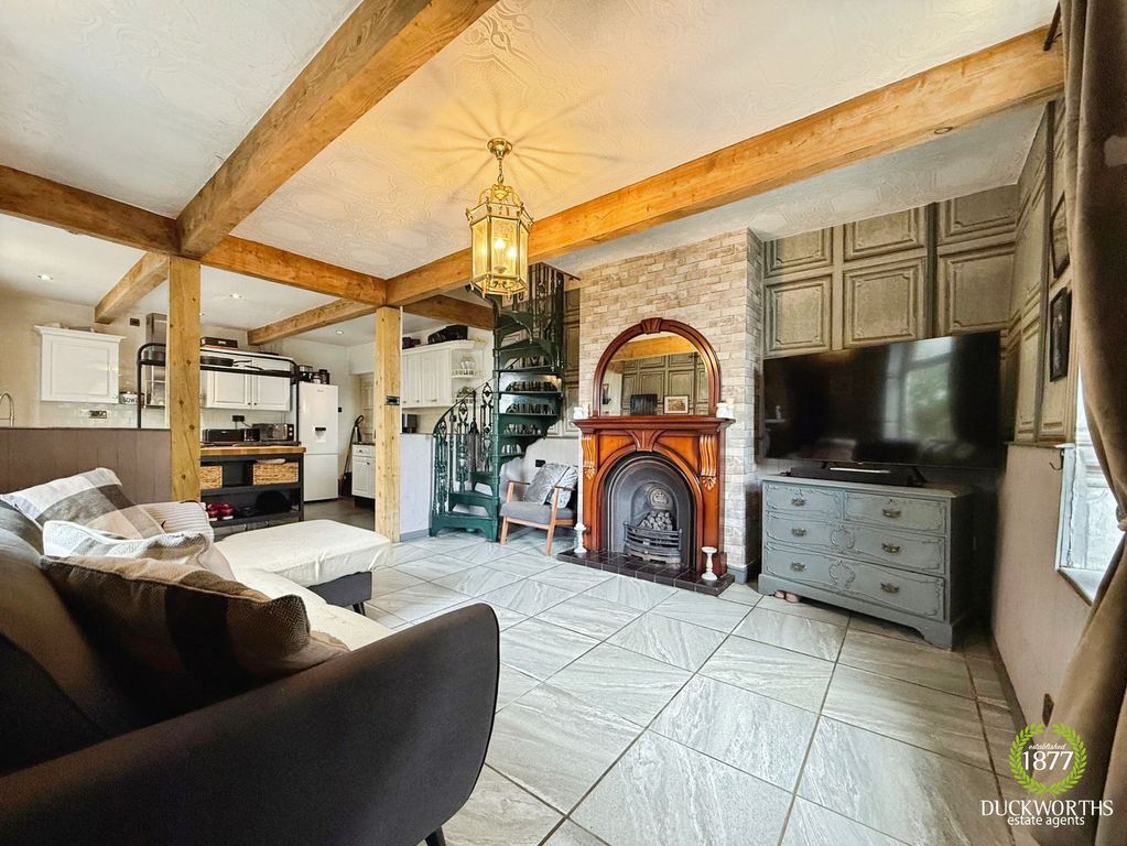 Property photo 2 of 21