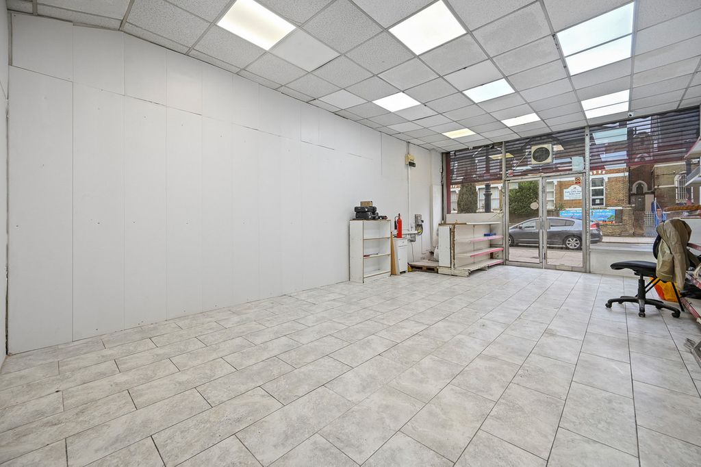 Property photo 2 of 46