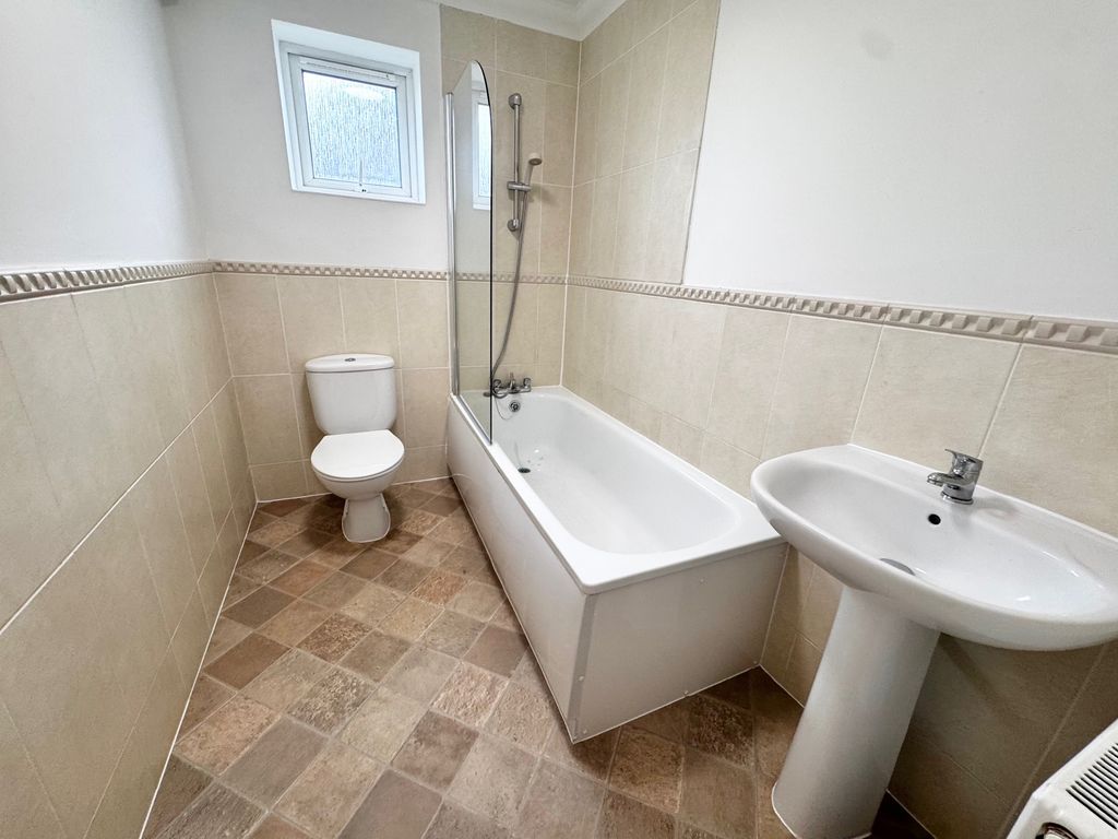 Property photo 3 of 12 Image