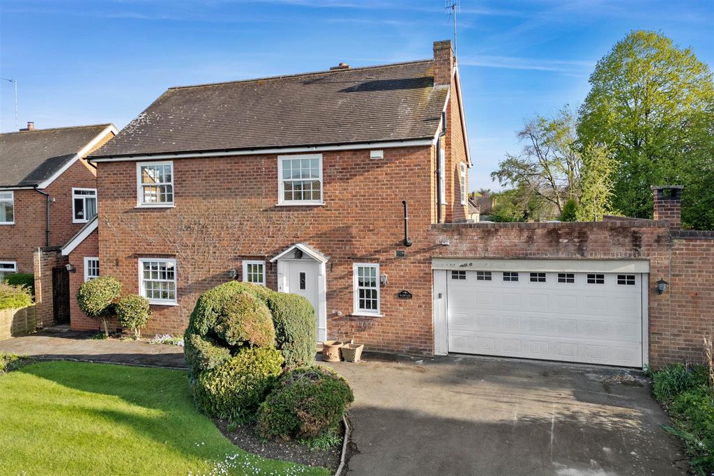 Property photo 1 of 16