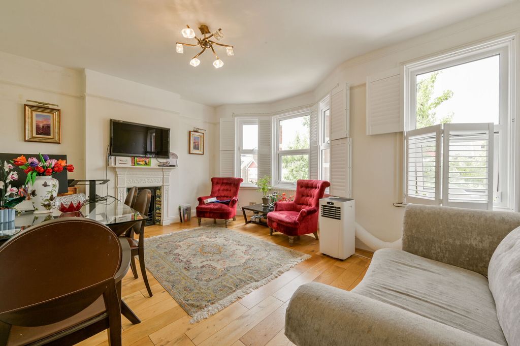 Property photo 2 of 13