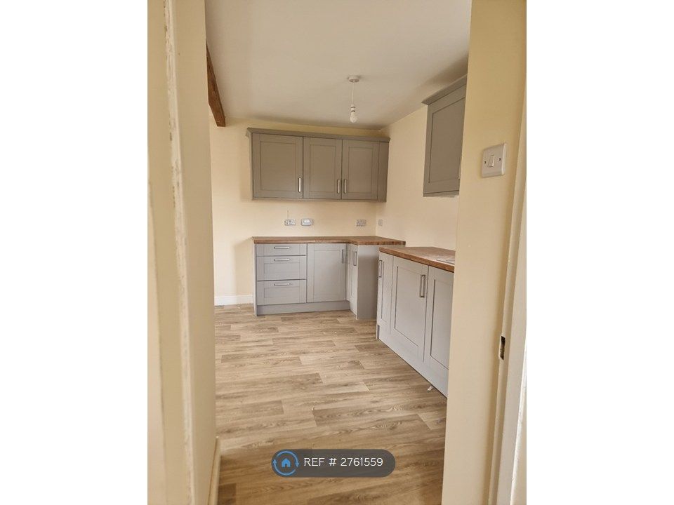 Property photo 2 of 12 New Kitchen