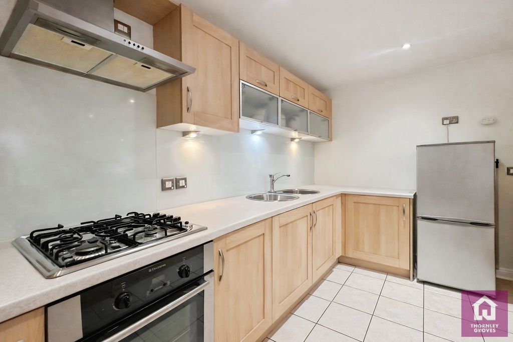 Property photo 3 of 14 Picture No. 11