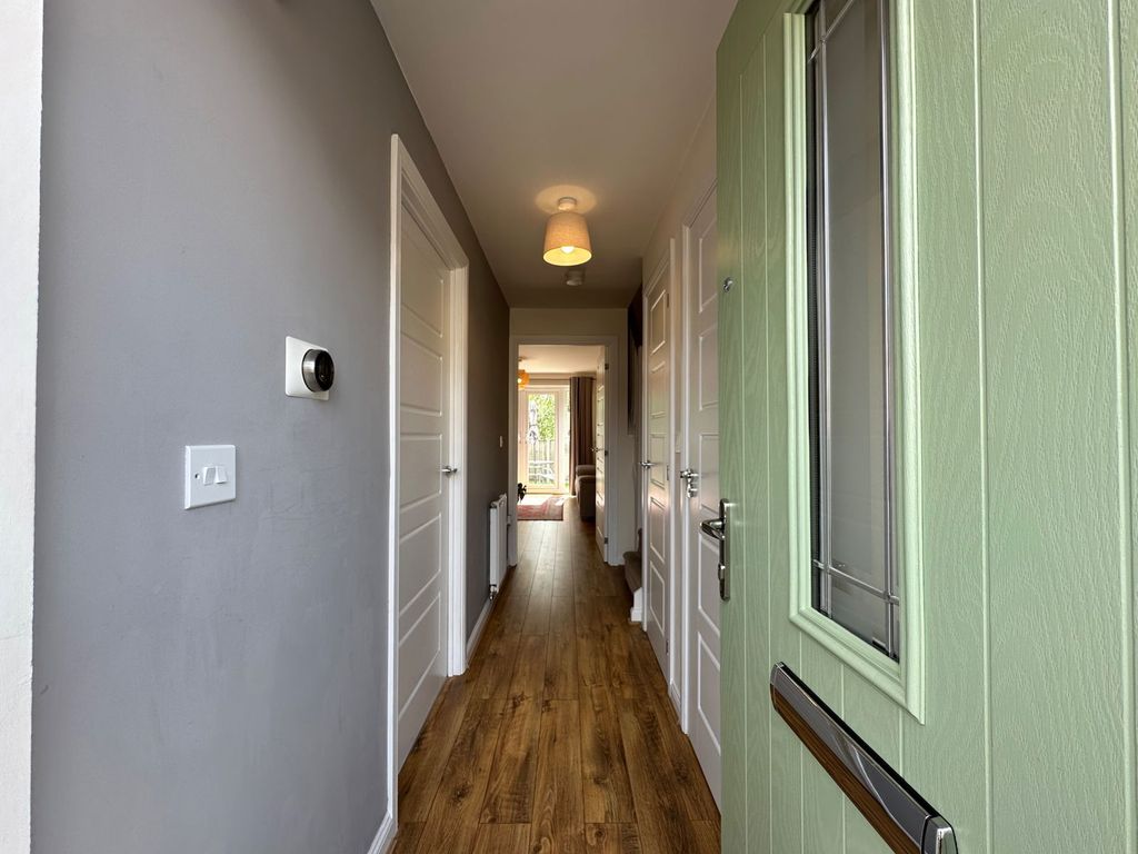 Property photo 3 of 23