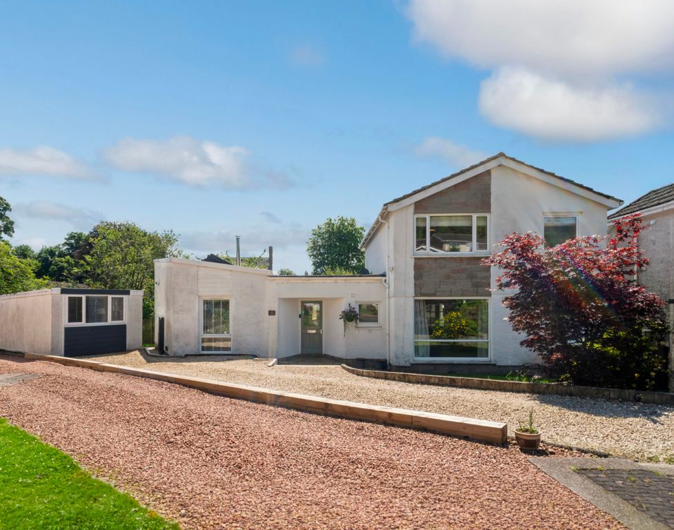 Property photo 1 of 38
