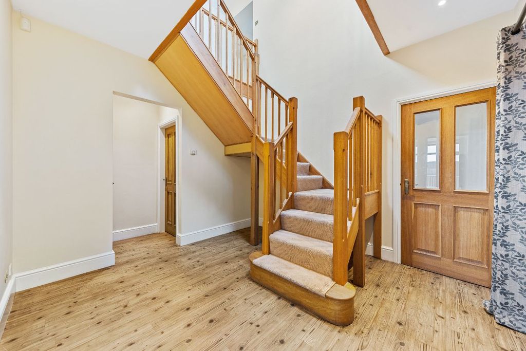 Property photo 3 of 53