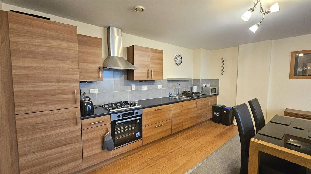 Property photo 2 of 15 Picture No. 09