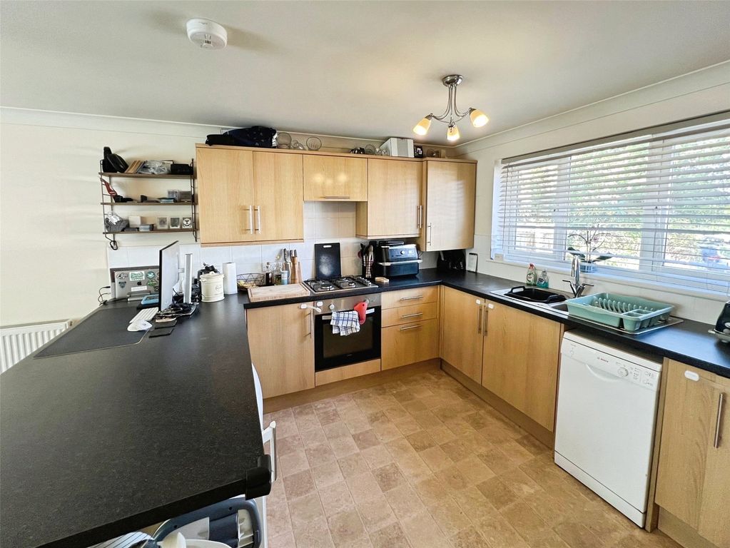 Property photo 2 of 19 Picture No. 23