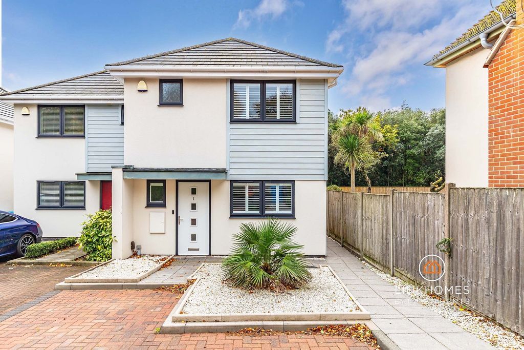 Property photo 1 of 27