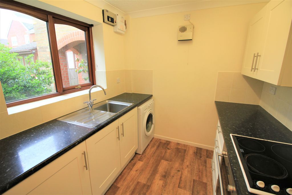 Property photo 2 of 11