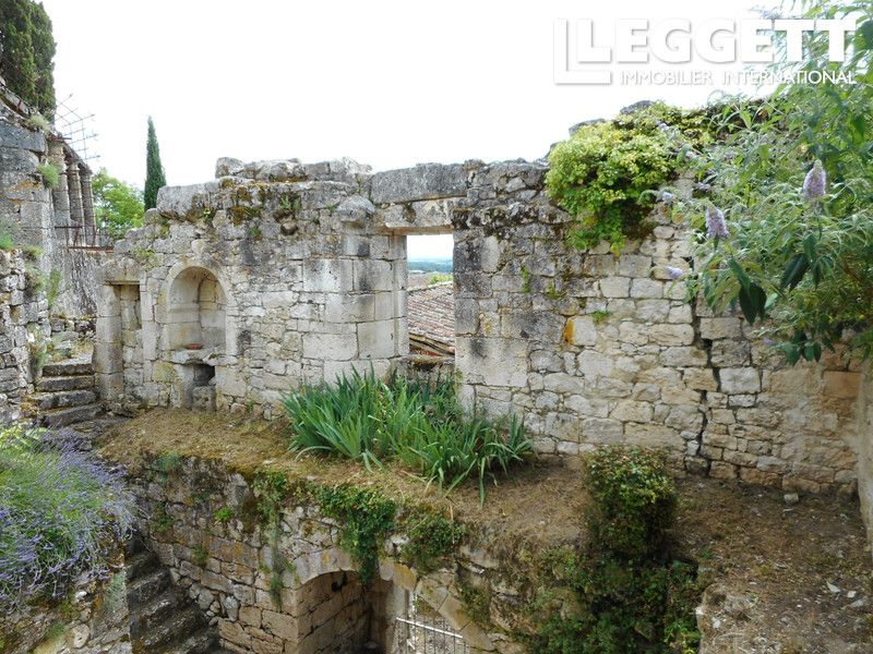 Property photo 3 of 10