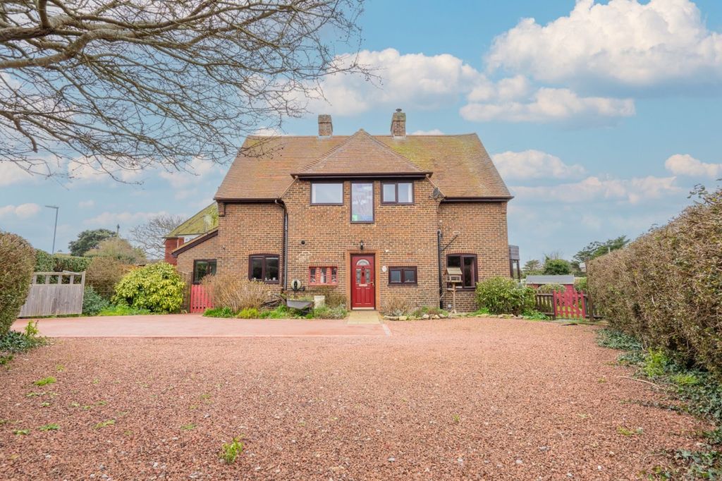 Property photo 1 of 28