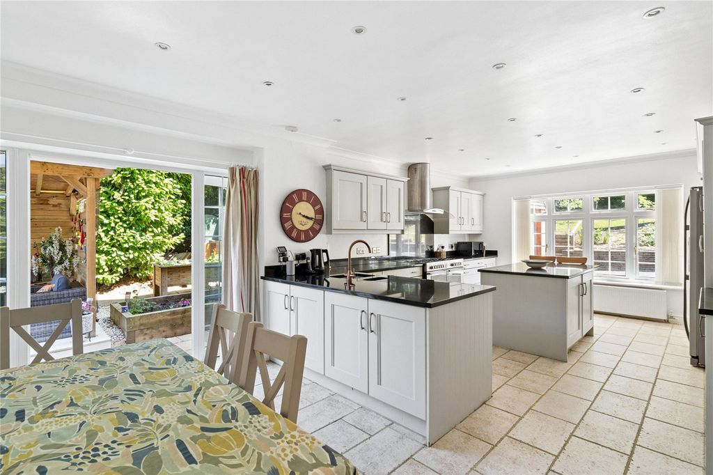 Property photo 3 of 38 Kitchen Breakfast Rm