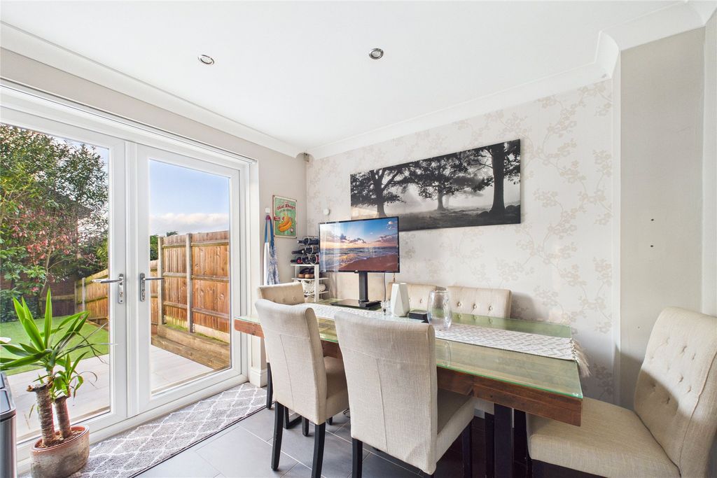 Property photo 3 of 10 Picture No. 11