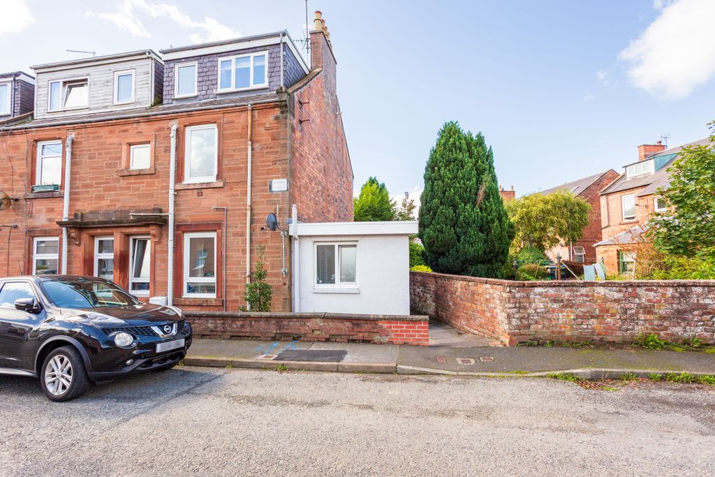 Property photo 1 of 23 1 Woodside Terrace