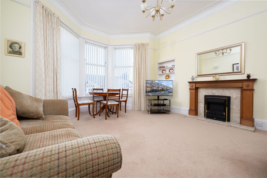 Property photo 2 of 24