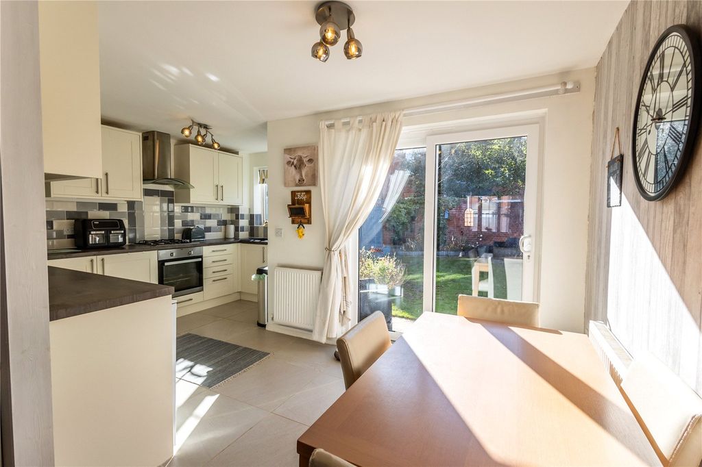 Property photo 2 of 46 Picture No. 49