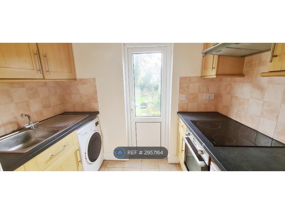 Property photo 2 of 3