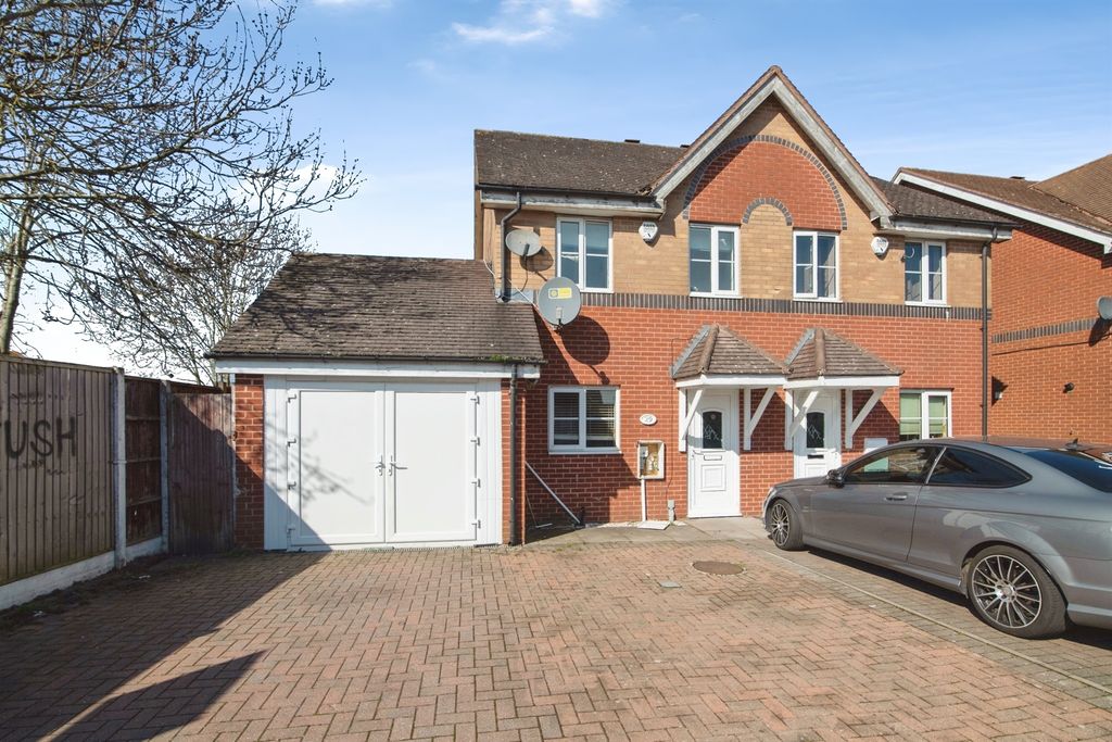 Property photo 1 of 15