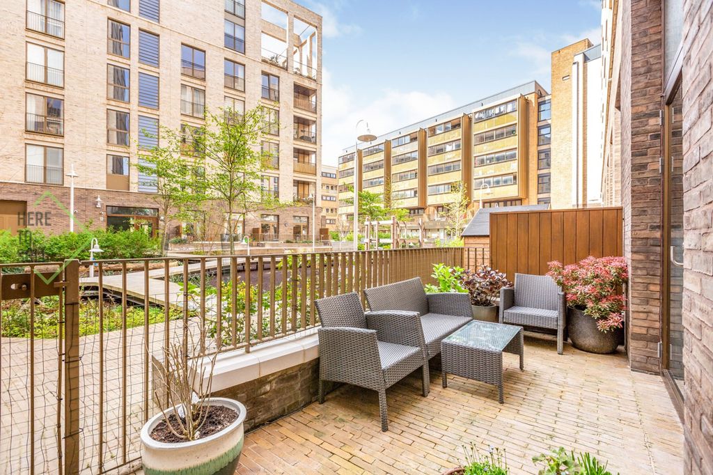 Property photo 3 of 15 37Bb80c8-91F6-4485-9c4c-9Dedb4984Fa5