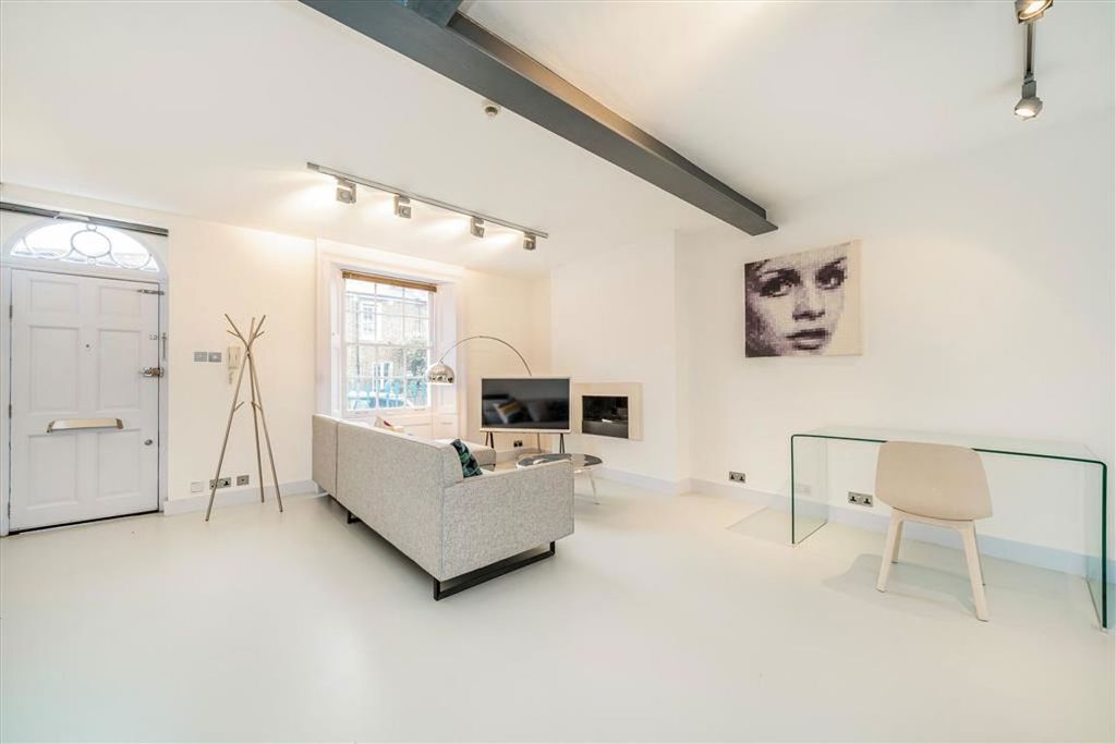 Property photo 3 of 8