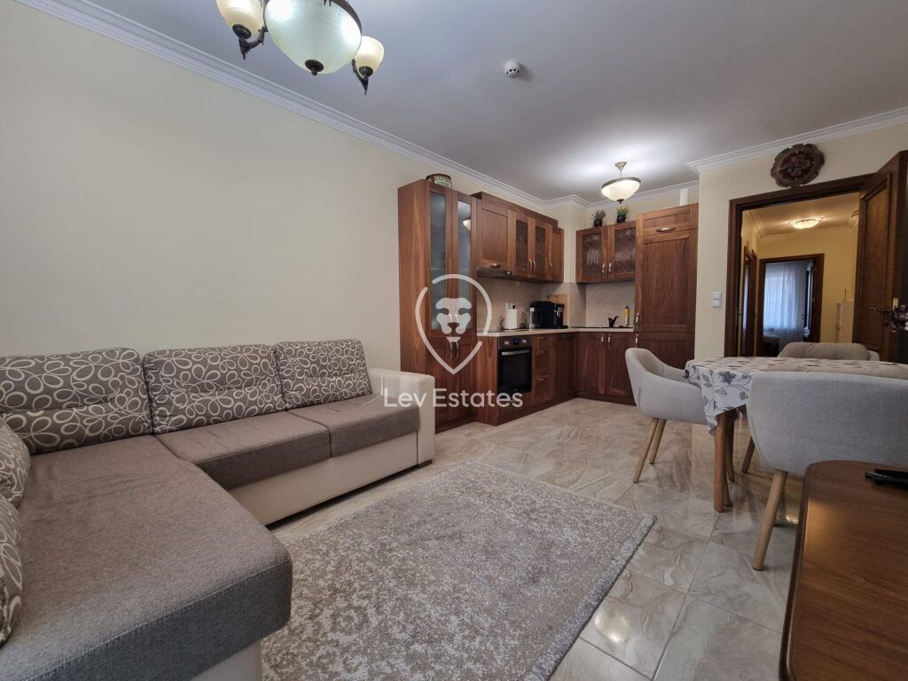 Property photo 2 of 20