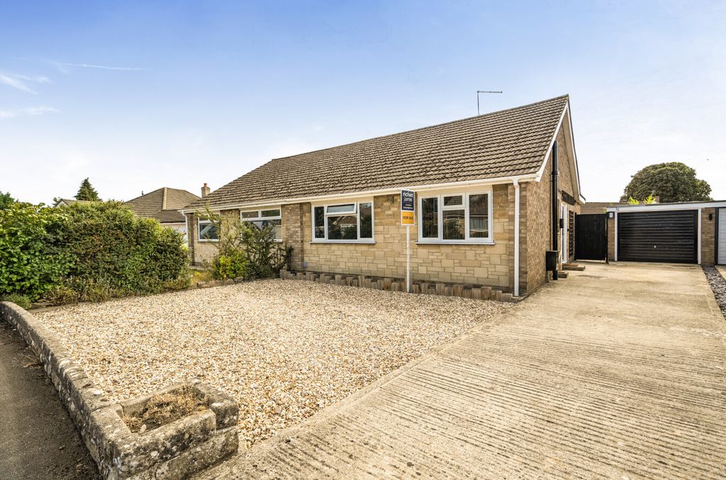 Property photo 1 of 13 151396213