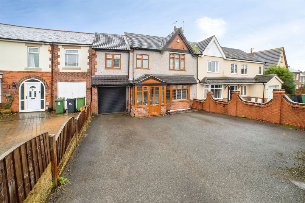 Property photo 1 of 32