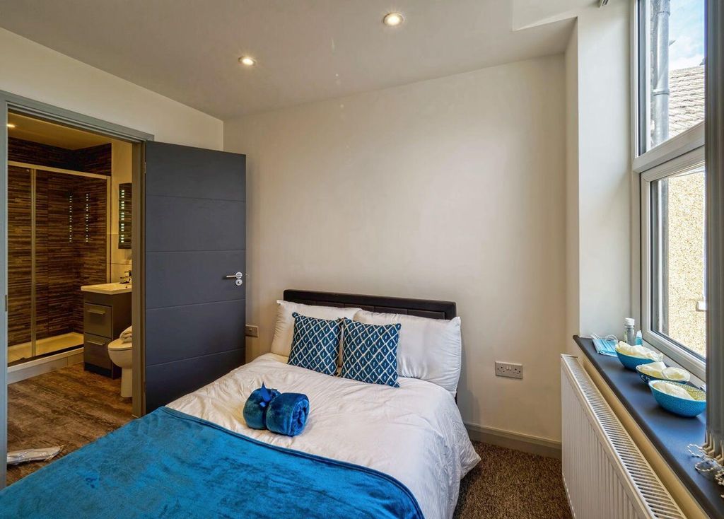 Property photo 3 of 11 Bedroom