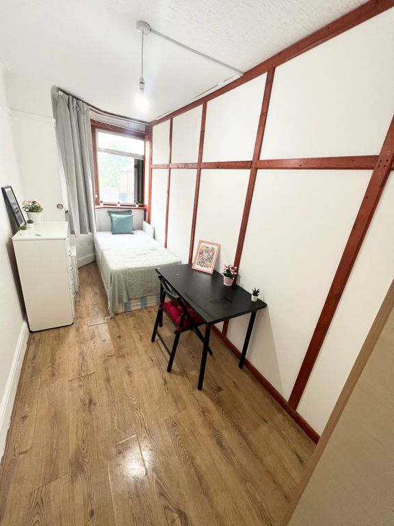 Property photo 1 of 3