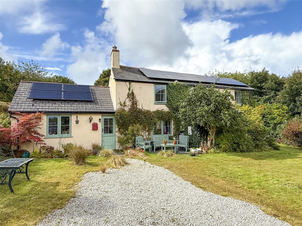Property photo 2 of 36