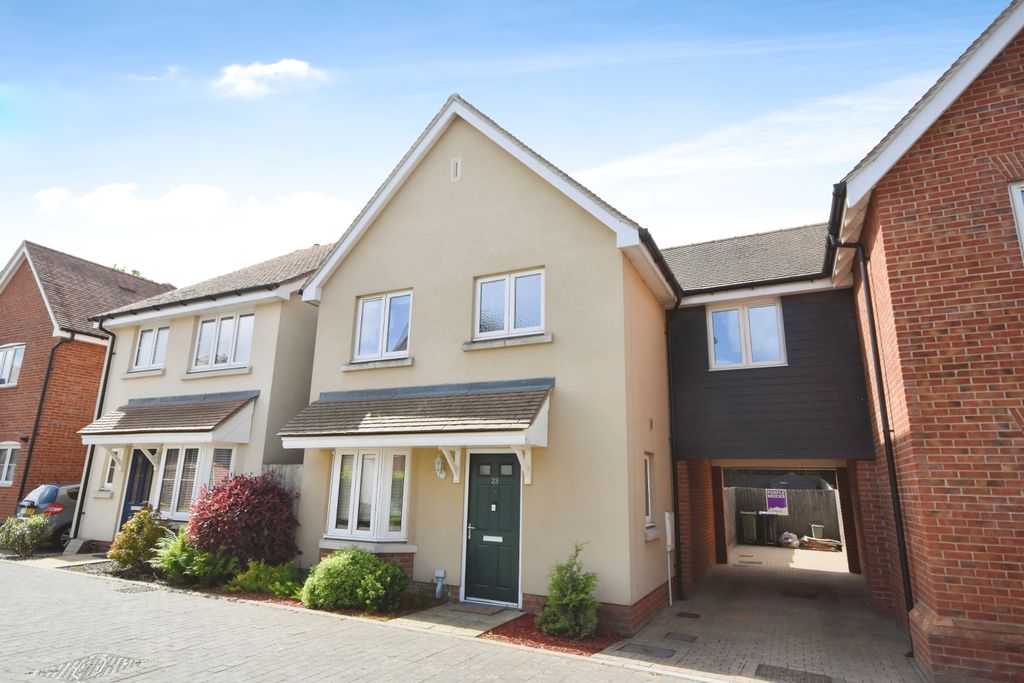 Property photo 2 of 20