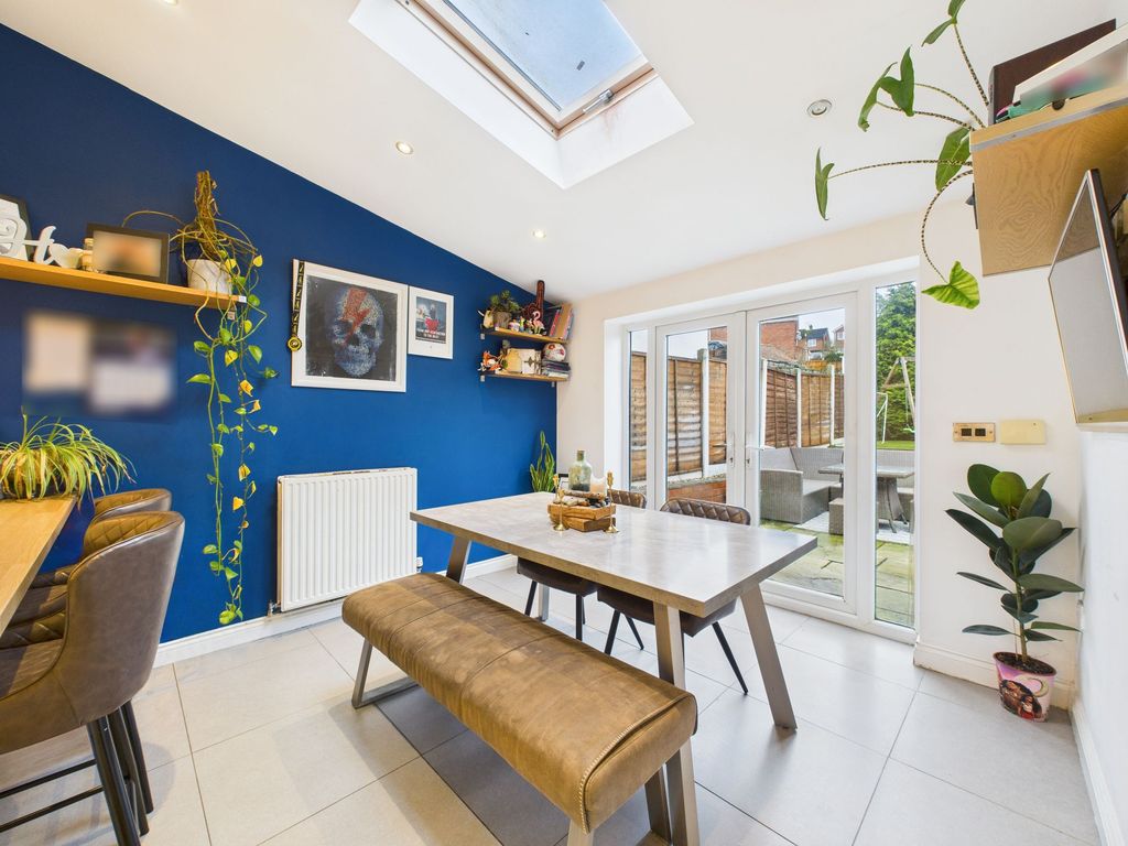 Property photo 3 of 18 Dining Area