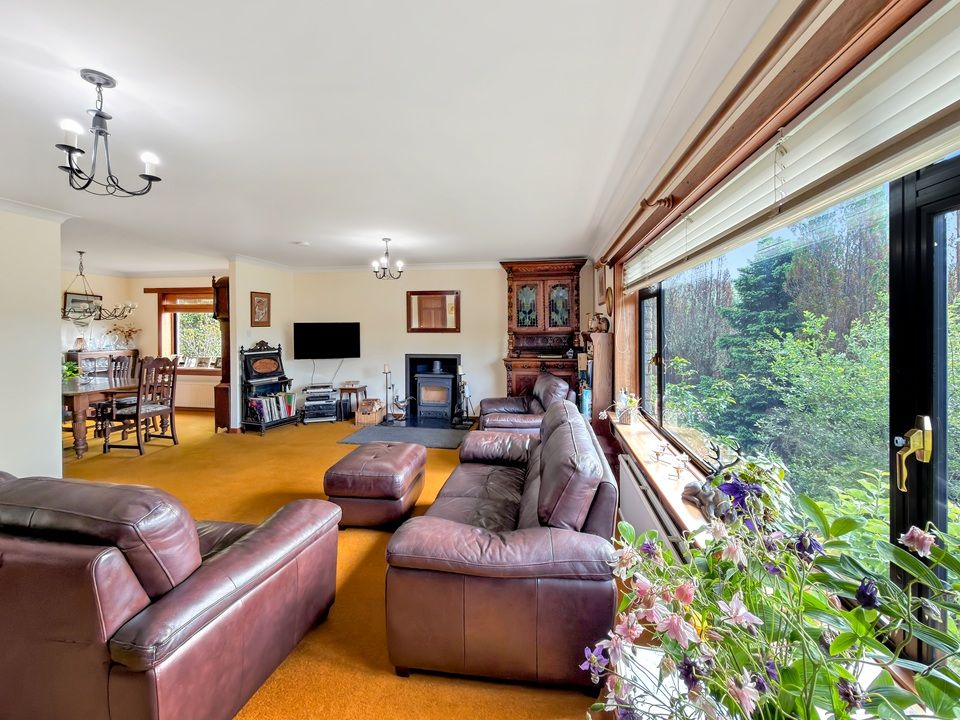 Property photo 3 of 54