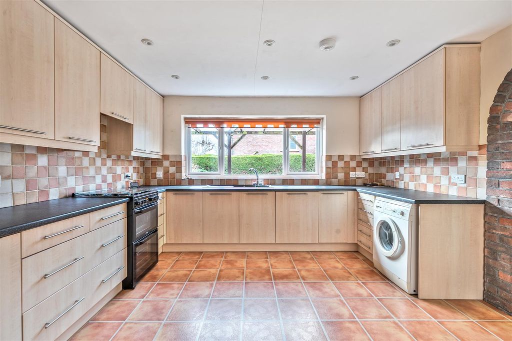 Property photo 2 of 14 1401423-5-696F4E23E68F0.Jpg