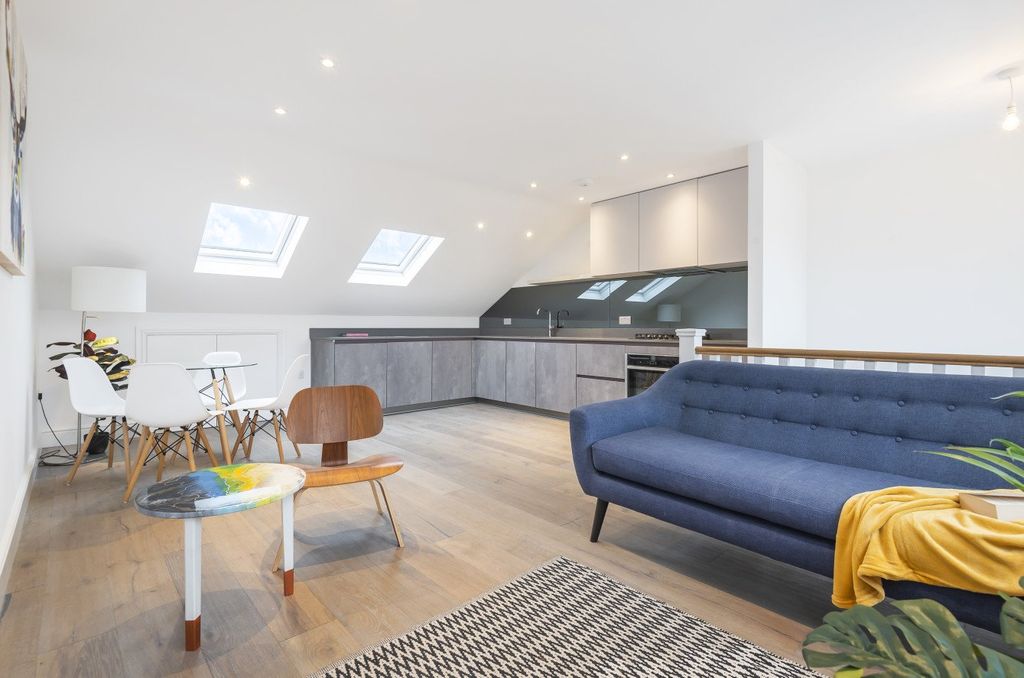 Property photo 1 of 8 Picture No. 04