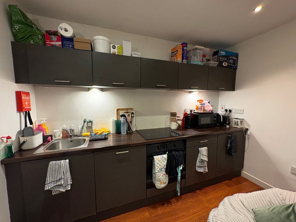 Property photo 3 of 8 Picture No. 14