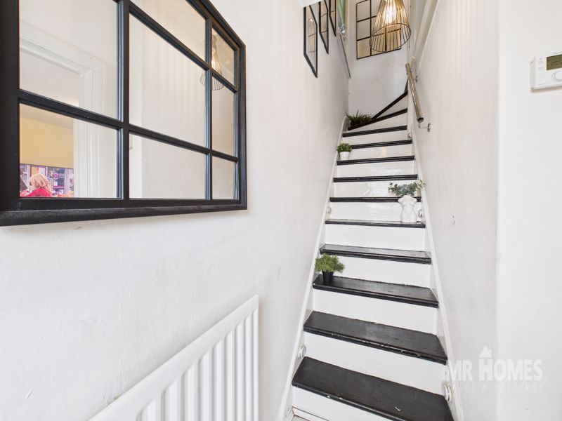 Property photo 2 of 7 Photo 4